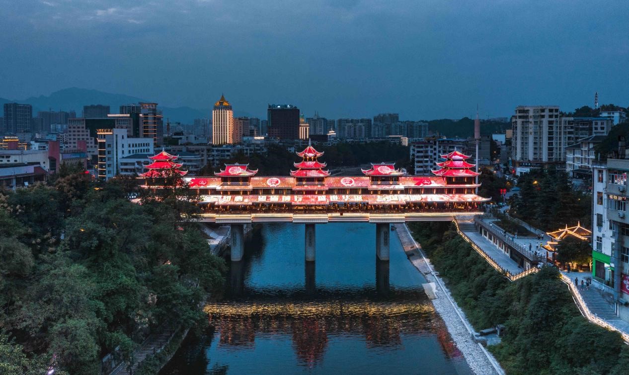 文旅景區(qū)夜游演藝項(xiàng)目成功的關(guān)鍵要點(diǎn)-0 文旅景區(qū)夜游演藝項(xiàng)目成功的關(guān)鍵要點(diǎn)-0